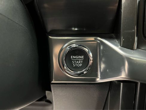 Used 2023 Ford F150 Lariat w/ Equipment Group 502A High image 22