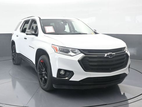 Used 2021 Chevrolet Traverse Premier w/ Redline Edition image 9