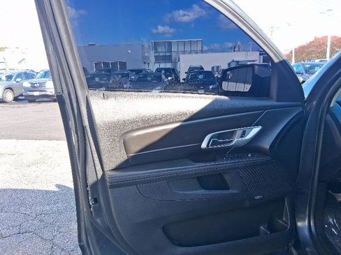 Used 2014 GMC Terrain SLE w/ Convenience Package image 17