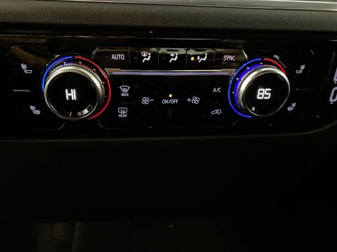 Used 2026 GMC Sierra 1500 Elevation image 18