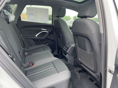 New 2025 Audi Q5 Premium image 15