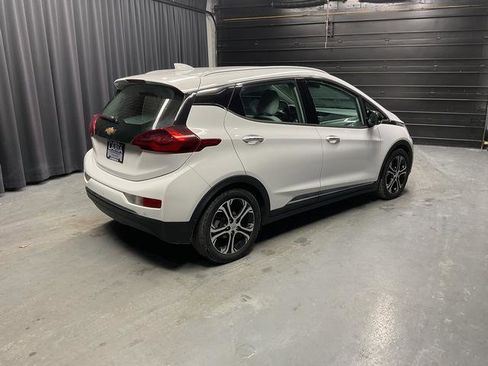 Used 2020 Chevrolet Bolt Premier w/ Infotainment Package image 4