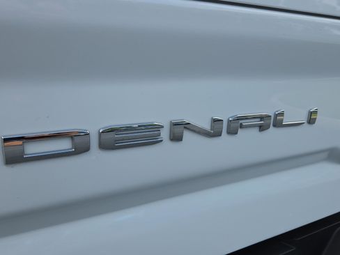 Used 2024 GMC Sierra 3500 Denali w/ Denali Reserve Package image 16