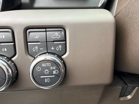 Used 2024 GMC Sierra 2500 Denali w/ Denali Reserve Package AWD/4WD image 29