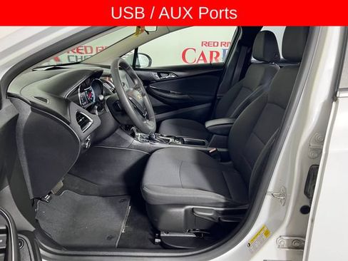 Used 2017 Chevrolet Cruze LT FWD image 10