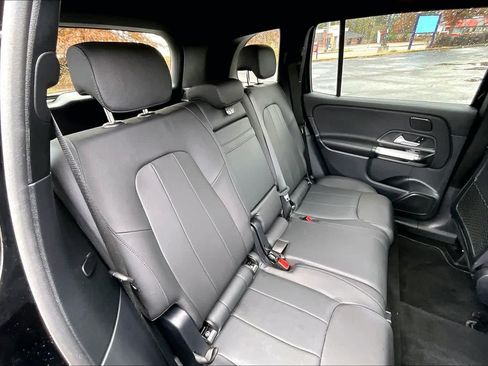 Used 2025 Mercedes-Benz GLB 250 w/ Exclusive Package image 20