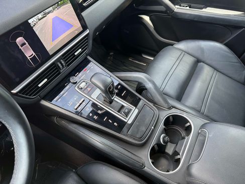 Used 2019 Porsche Cayenne S AWD/4WD image 45