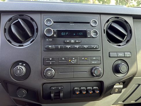 Used 2016 Ford F350 XL AWD/4WD image 10