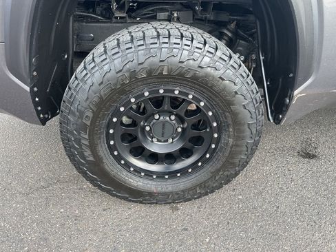 Used 2022 Toyota Tundra SR5 w/ SR5 Convenience Package image 37