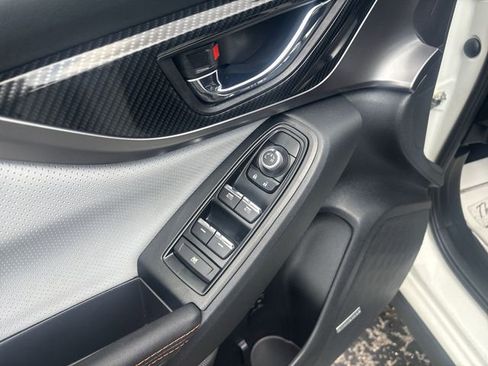 Used 2020 Subaru Crosstrek 2.0i Limited w/ Moonroof Package w/Navigation image 13