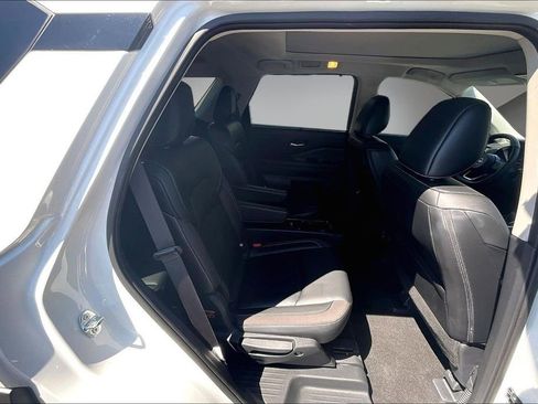 Certified 2023 Nissan Pathfinder SL w/ SL Premium Package AWD/4WD image 25