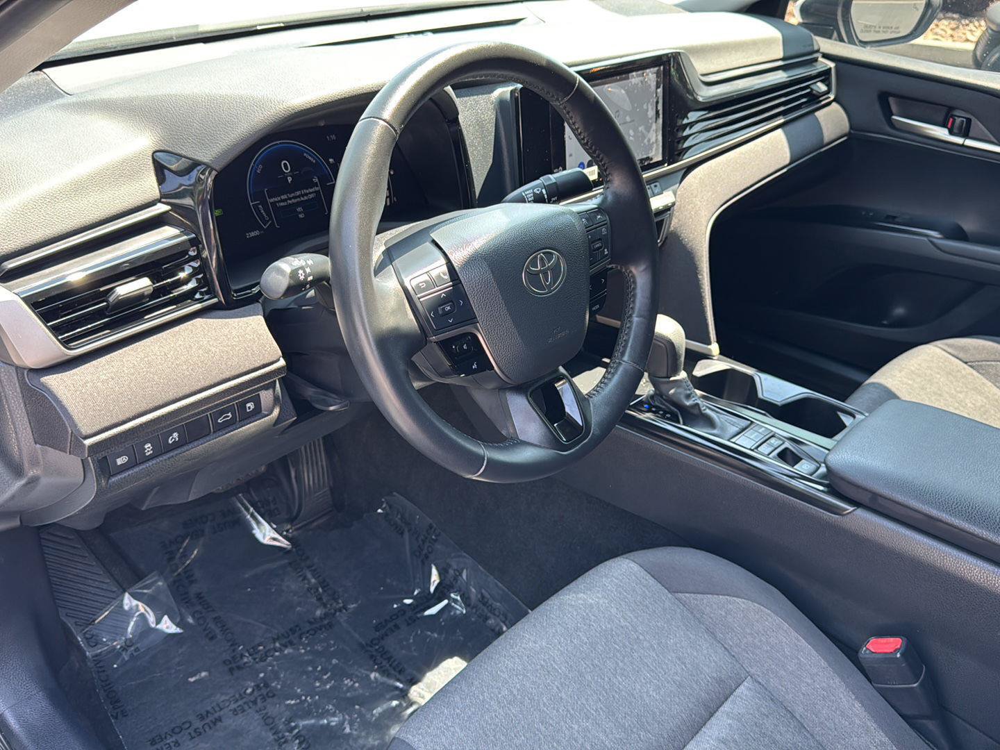 Used 2025 Toyota Camry LE w/ Convenience Package AWD/4WD image 29