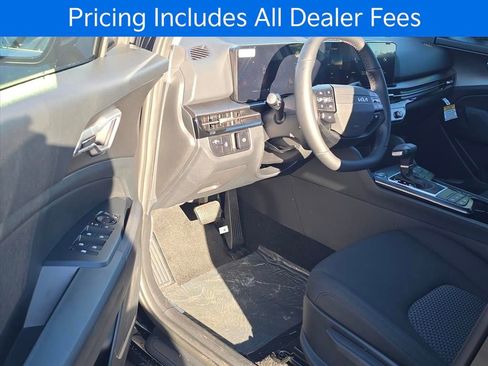 New 2026 Kia Sportage LX AWD/4WD image 9