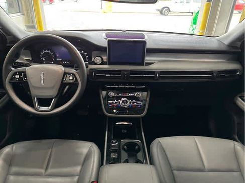 Used 2022 Lincoln Corsair AWD w/ Equipment Group 101A image 9