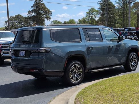 New 2026 Jeep Grand Wagoneer L 4WD image 5