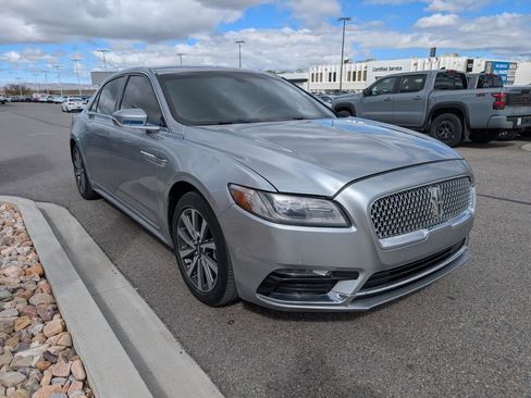 Used 2020 Lincoln Continental FWD image 3