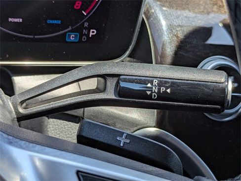 Used 2024 Mercedes-Benz GLC 300 4MATIC image 21