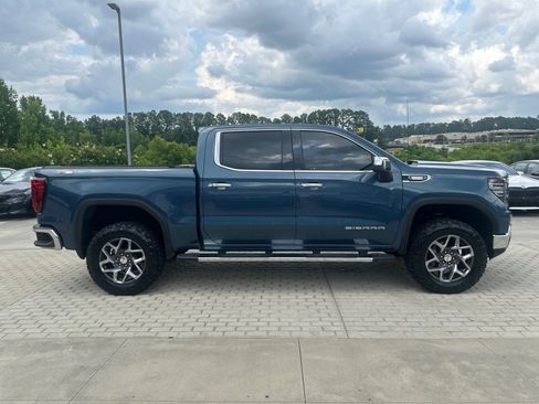 Used 2024 GMC Sierra 1500 SLT w/ SLT Premium Plus Package AWD/4WD image 6