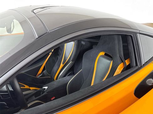 Used 2022 McLaren 720S Performance image 14