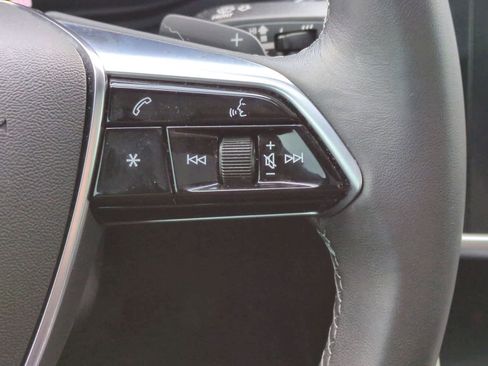 Used 2025 Audi A6 Premium Plus image 26