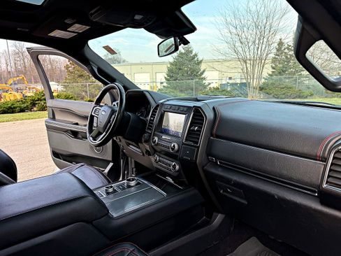 Used 2021 Ford Expedition Max Limited image 21