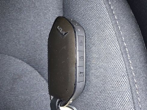 Used 2025 Kia K4 FWD image 32