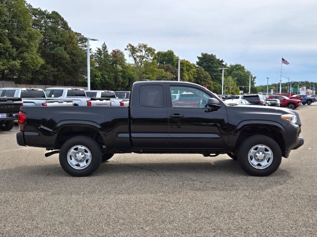 Used 2023 Toyota Tacoma SR AWD/4WD image 7