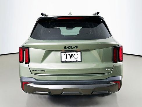 Used 2025 Kia Sorento X-Line EX AWD/4WD image 6