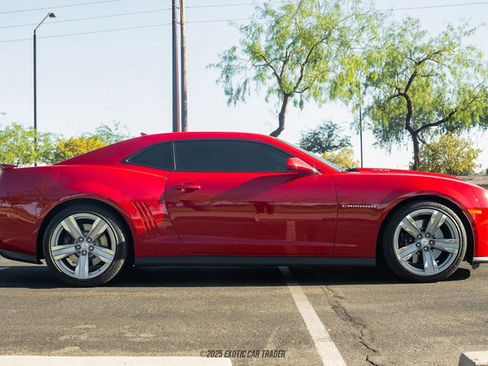 Used 2013 Chevrolet Camaro ZL1 image 9