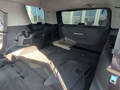 Used 2018 Chevrolet Tahoe LS w/ Skid Plate Package AWD/4WD image 28