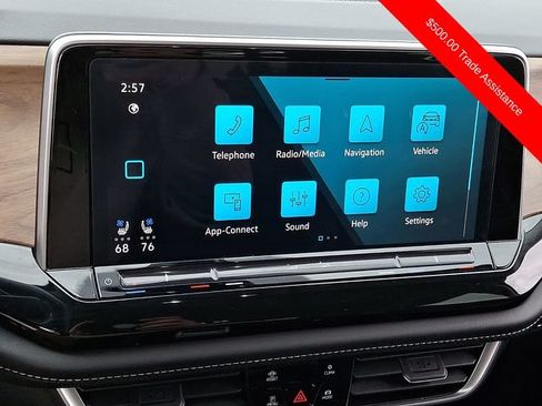Used 2025 Volkswagen Atlas SE AWD/4WD image 17