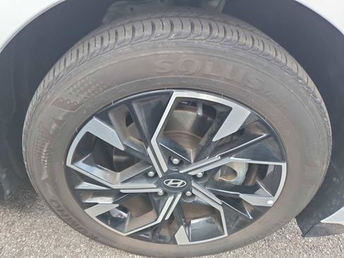 Used 2025 Hyundai Sonata SEL image 2