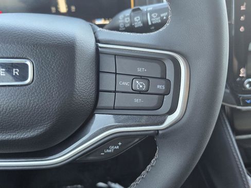 Used 2022 Jeep Wagoneer Series I w/ Premium Group I image 41