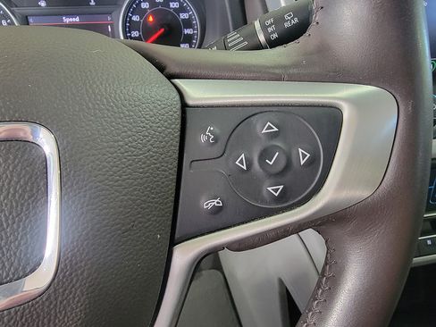 Used 2022 GMC Acadia SLT w/ Preferred Package FWD image 18