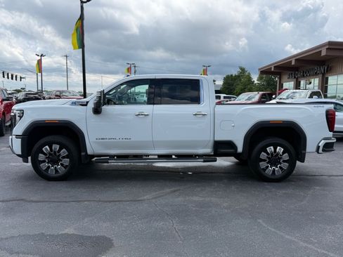 Used 2025 GMC Sierra 3500 Denali w/ Denali Reserve Package AWD/4WD image 5