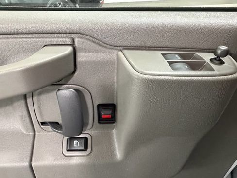 Used 2025 Chevrolet Express 2500 w/ Driver Convenience Package RWD image 12