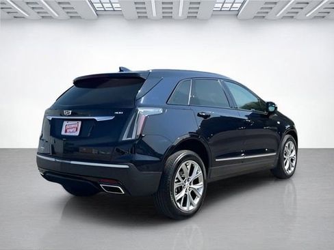 Used 2021 Cadillac XT5 Sportv w/ LPO, Floor Liner Package image 4