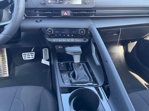 New 2026 Hyundai Elantra SEL Sport Premium FWD image 11