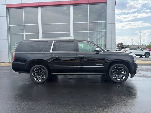 Used 2020 GMC Yukon XL Denali w/ Denali Ultimate Package AWD/4WD image 8