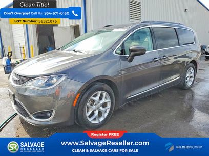 Used 2017 Chrysler Pacifica Touring-L w/ Tire & Wheel Group