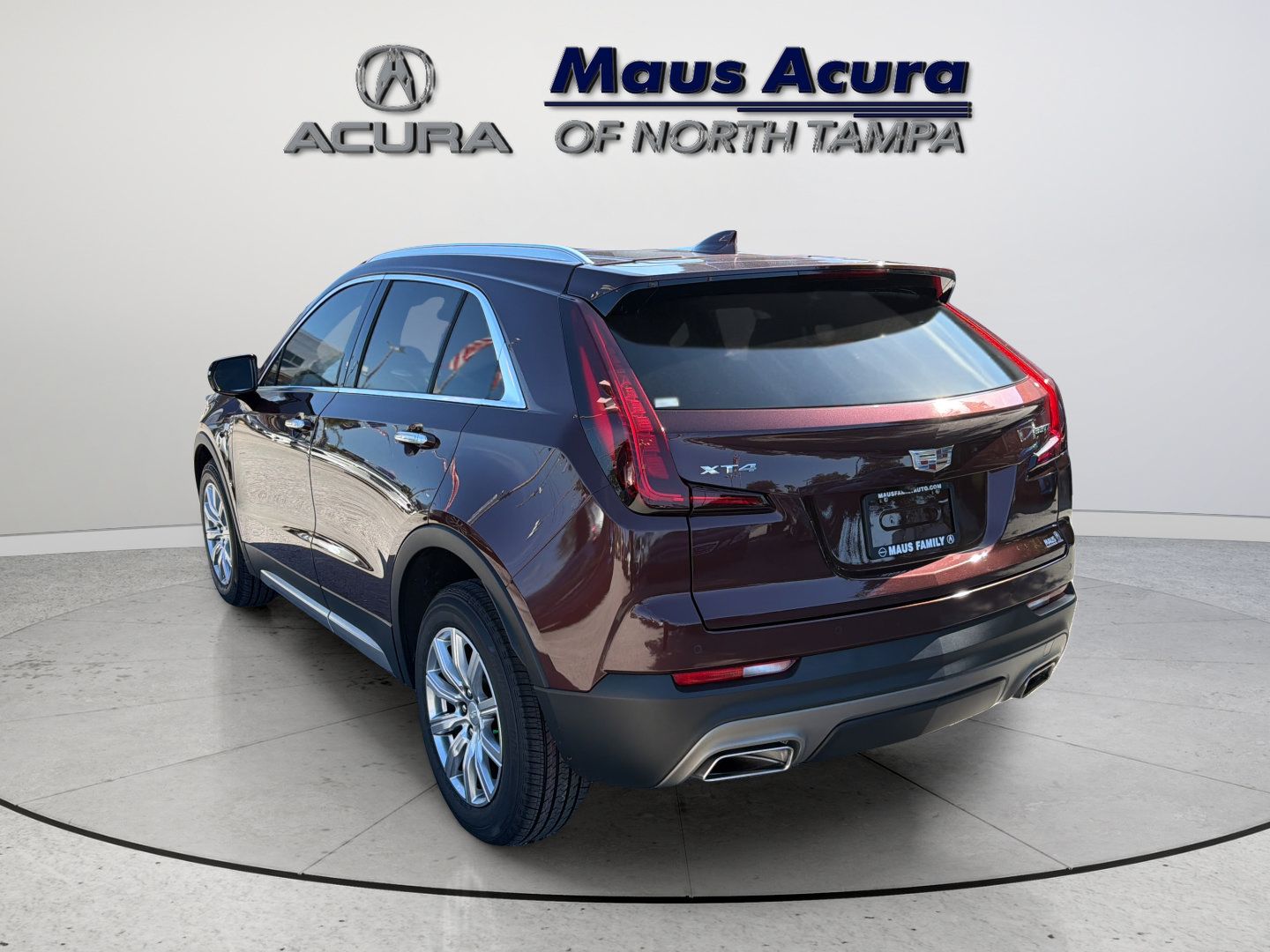 Used 2023 Cadillac XT4 Premium Luxury w/ Technology Package FWD image 8