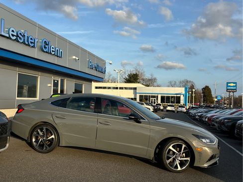 Used 2021 Hyundai Sonata SEL Plus image 3