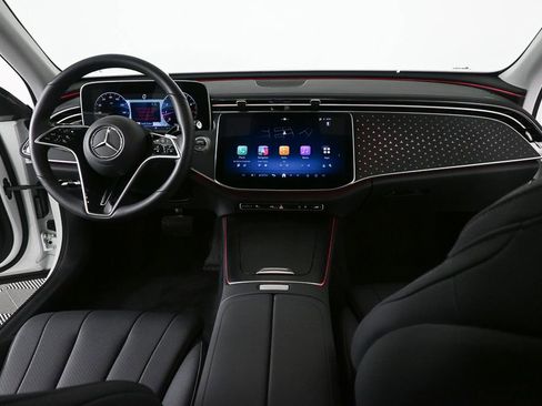 Used 2025 Mercedes-Benz E 350 Sedan image 16