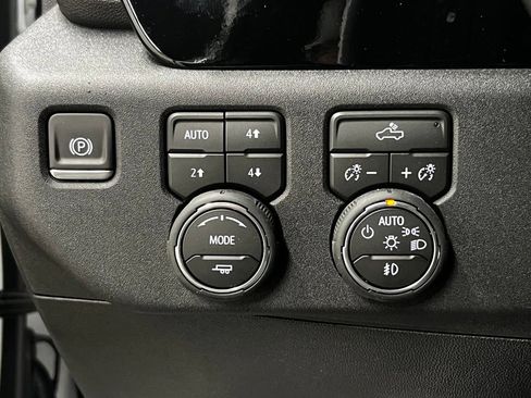 New 2026 Chevrolet Silverado 1500 RST w/ Convenience Package II AWD/4WD image 16