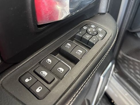 Used 2026 RAM 2500 Laramie w/ Night Edition AWD/4WD image 19