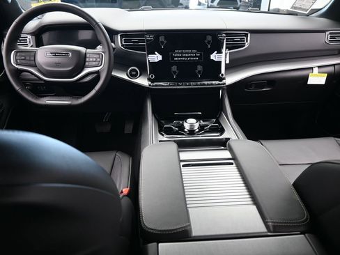 New 2026 Jeep Grand Wagoneer L Limited image 36