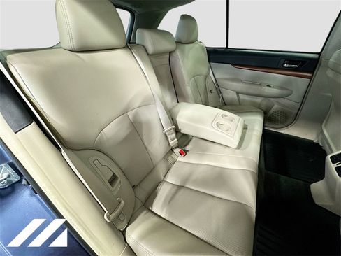 Used 2013 Subaru Outback 2.5i Limited w/ Moonroof Pkg image 29