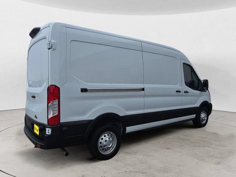 Used 2025 Ford Transit 250 148 Medium Roof Extended AWD w/ Load Area Protection Package image 5
