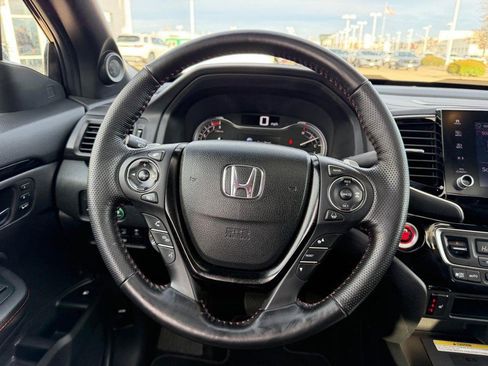 Certified 2023 Honda Ridgeline Black Edition image 11