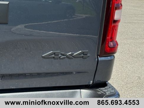 Used 2025 RAM 1500 Laramie w/ Night Edition image 36